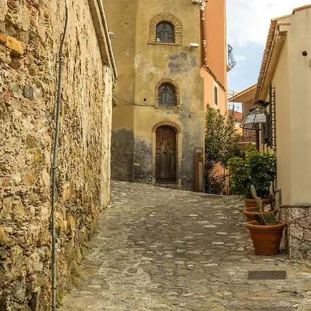 Soleil - * Giardini-Naxos